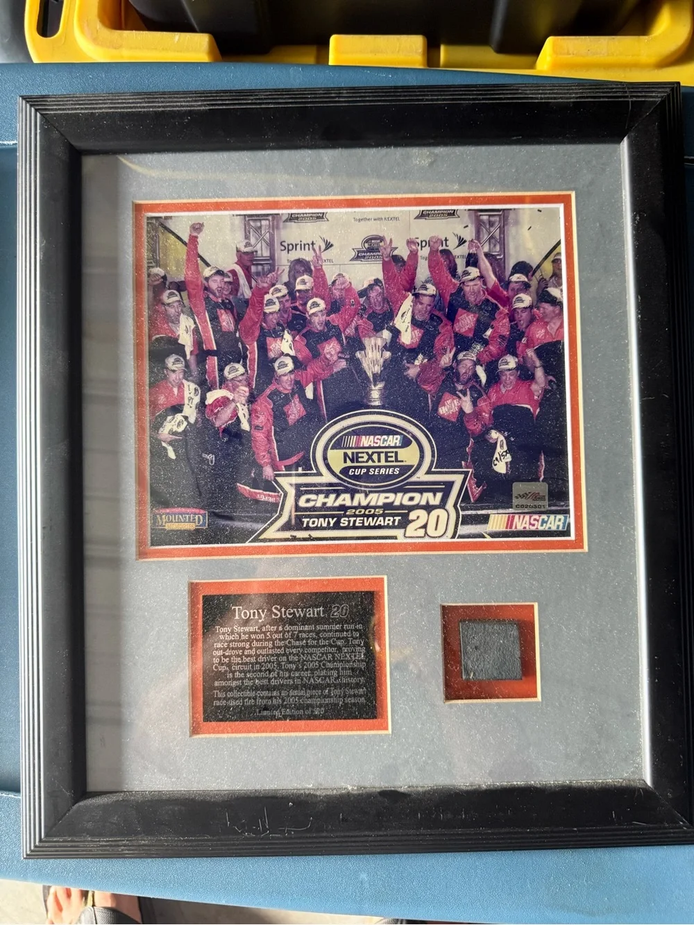 Tony Stewart #20 2005 NASCAR Nextel Cup Champion Framed‎ Race tire display